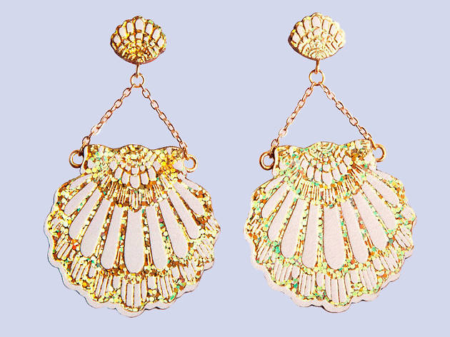 Fan clam earrings by Rosita Bonita Fan clam earrings by Rosita Bonita