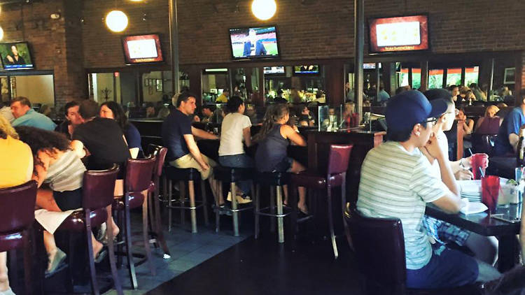 Best Trivia Nights In Boston 11 Spots For Drinking And Thinking