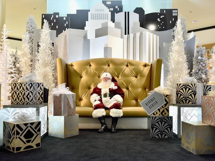 Where to go for pictures with Santa in Los Angeles