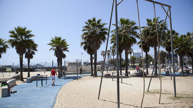 Swings, rings and ropes south of Santa Monica Pier