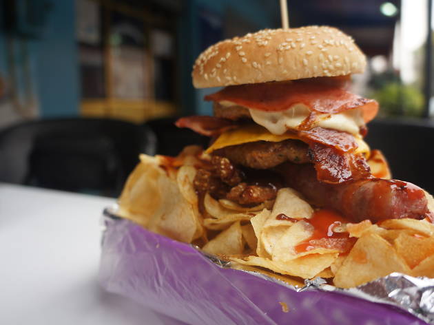 Hamburguesa gigante Hamburguesa gigante de Lucky Paul's