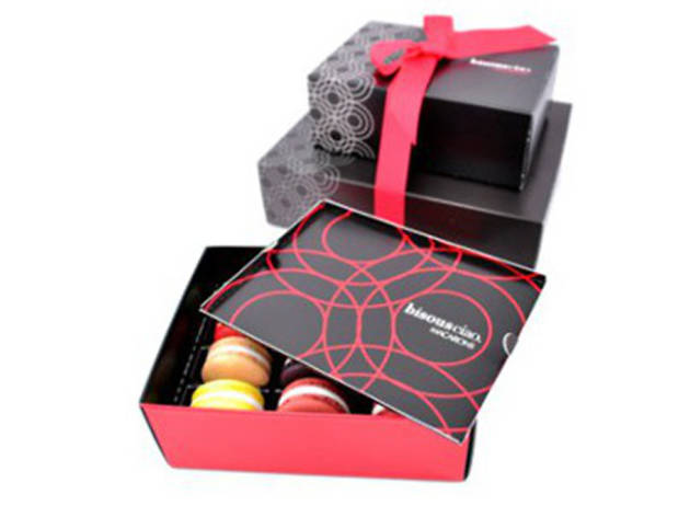 Bisous, Ciao Macaron Gift Box Bisous, Ciao Macaron Gift Box