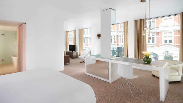 St Martin's Lane Hotel - Corner Suite