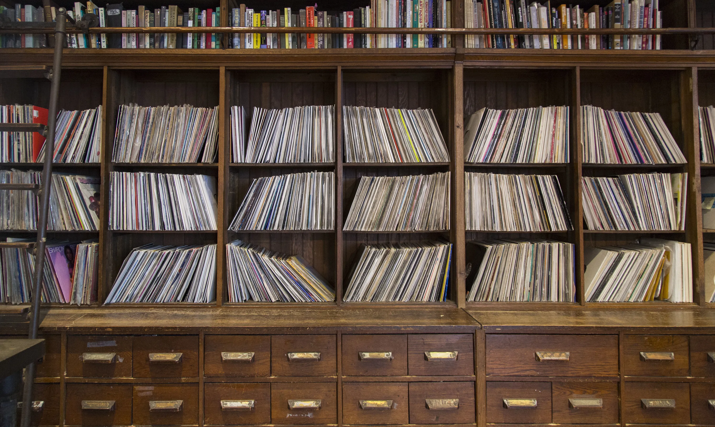 Stony Island Arts Bank