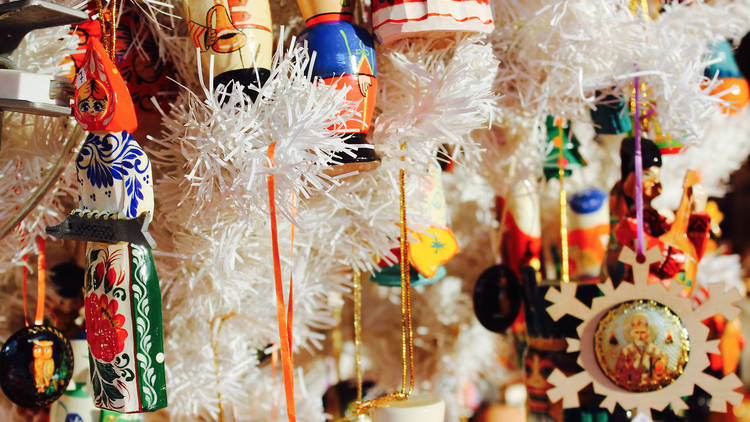 Marché de Noël alsacien | Shopping in Gare de l'Est, Paris