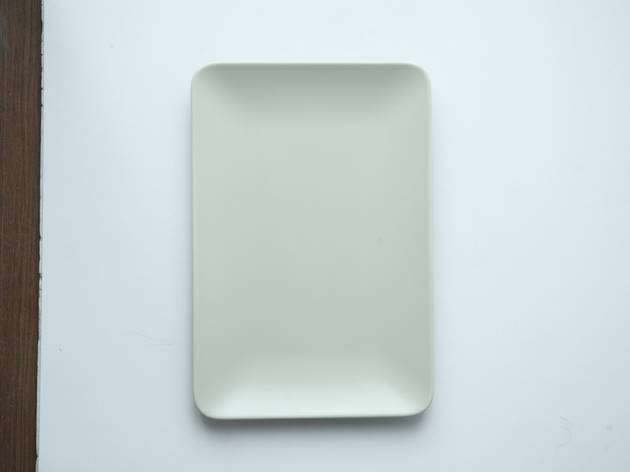 Beige plate Beige plate