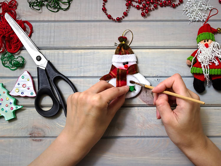 DIY Christmas gifts you can make in NYC classes