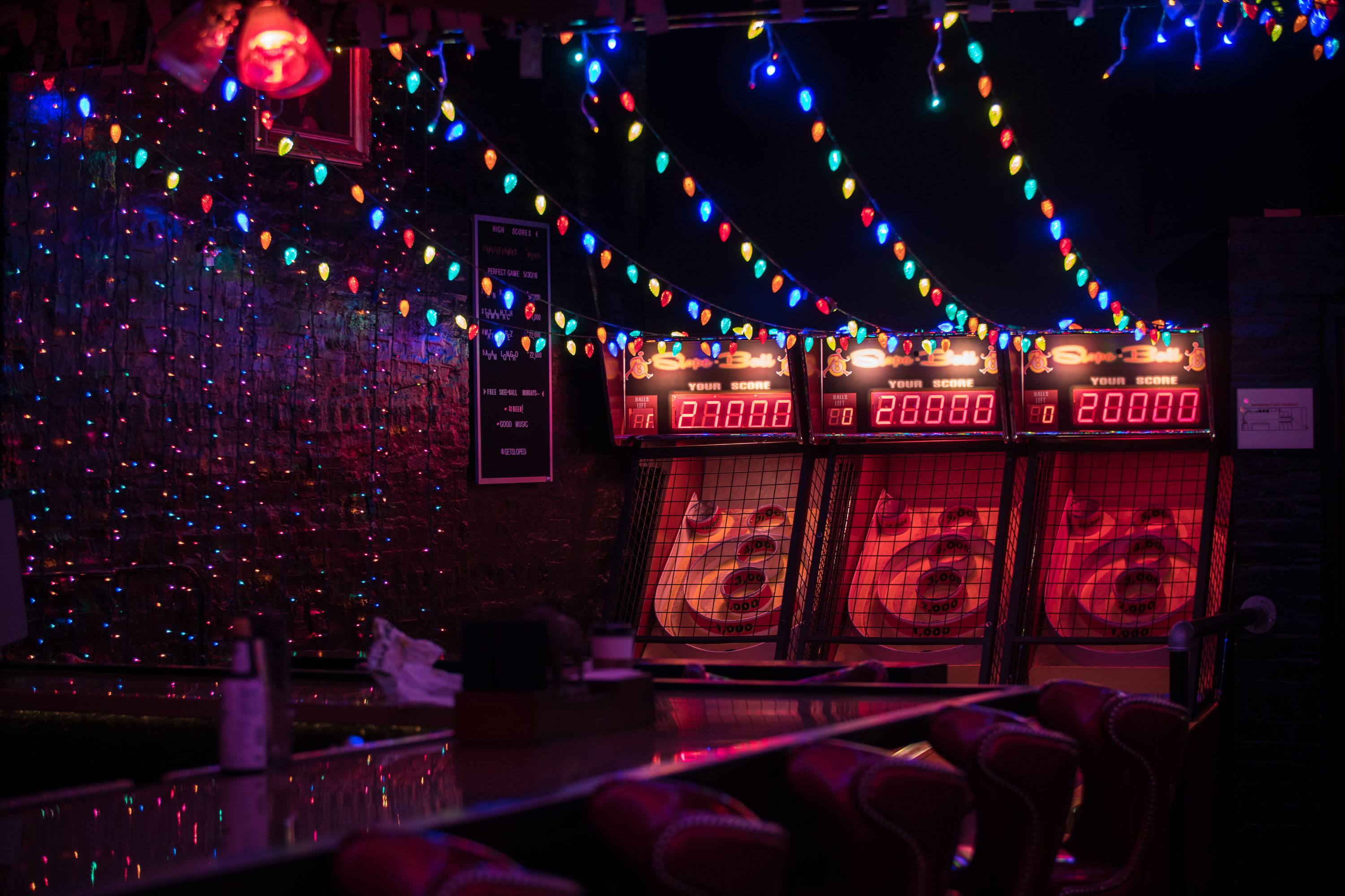 chicago bars decorated for the holiday season chicago bars decorated for the holiday season