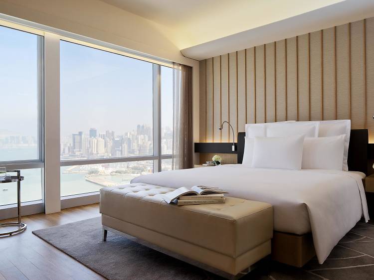 Renaissance Hong Kong Harbour View Hotel