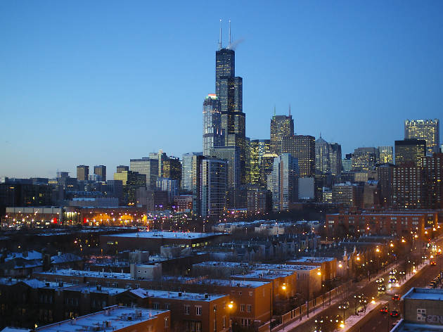 Mayor Lightfoot issues a stay-at-home advisory for Chicago