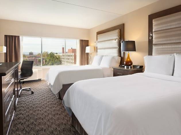 Best Hotels In South L A And Inglewood Near Usc Lax Radisson Hotel Los Angeles Midtown At Usc