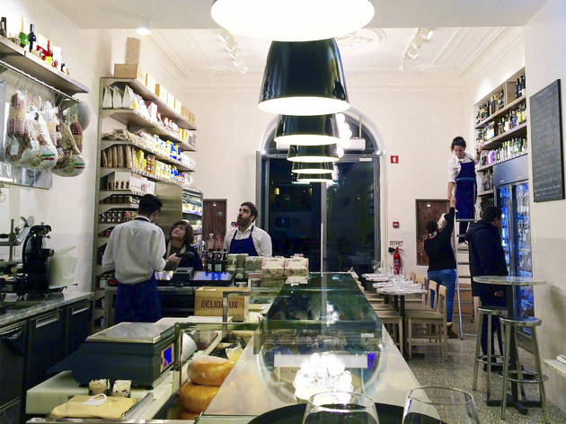 Delidelux (Avenida) Delidelux (Avenida)