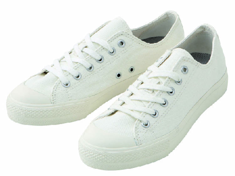 Muji repellent cotton sneakers