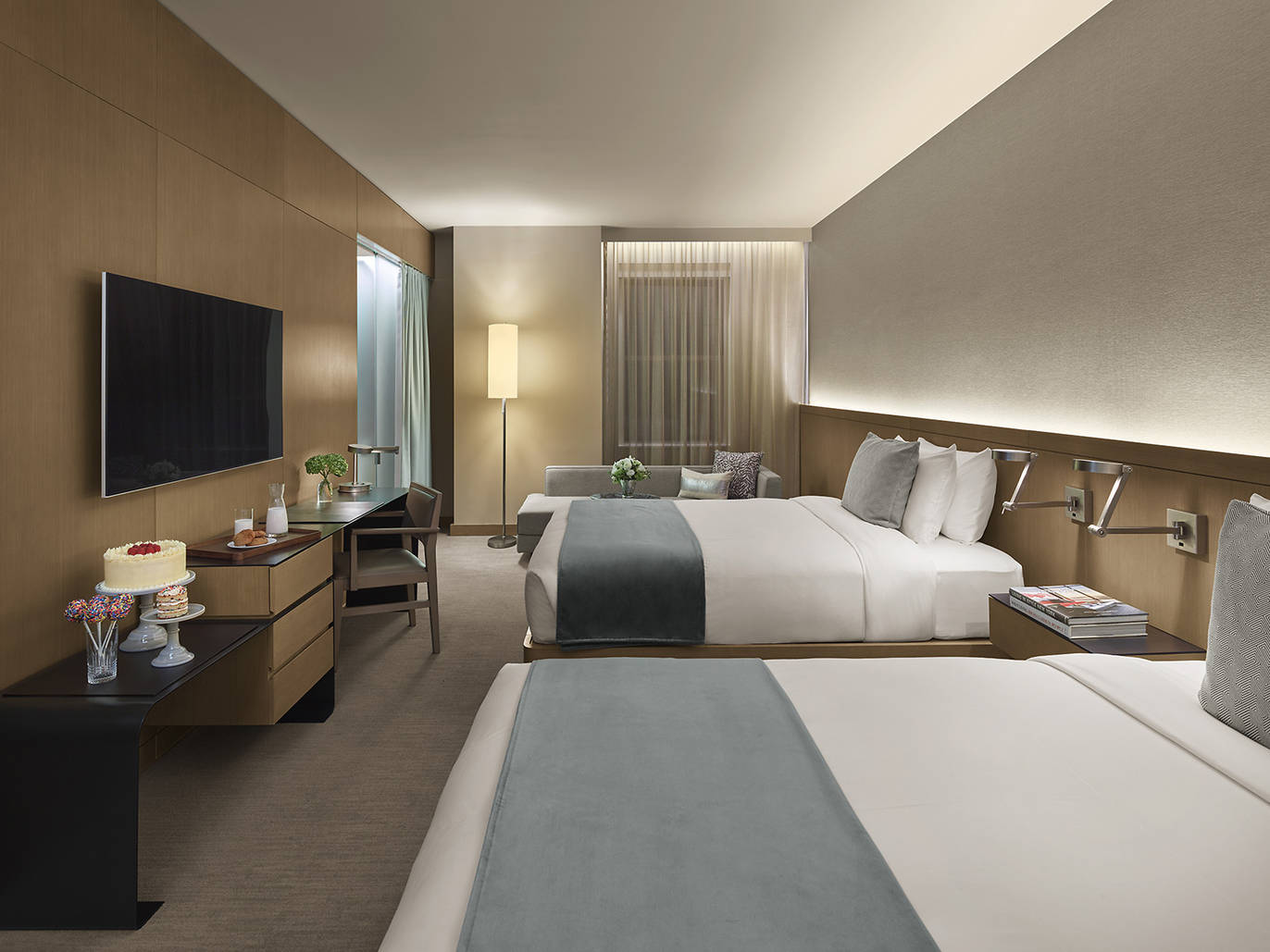 The 18 Best Hotels in Midtown, NYC | Where to Stay in Manhattan