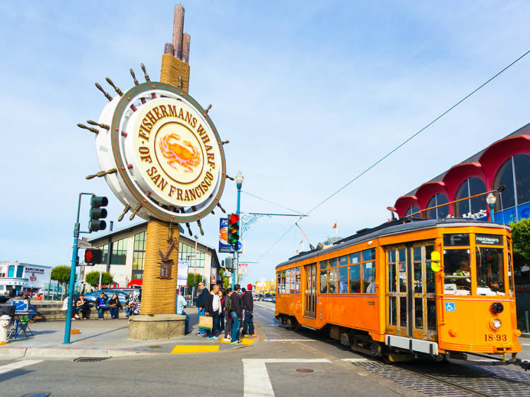 PIER 39 + Fisherman's Wharf