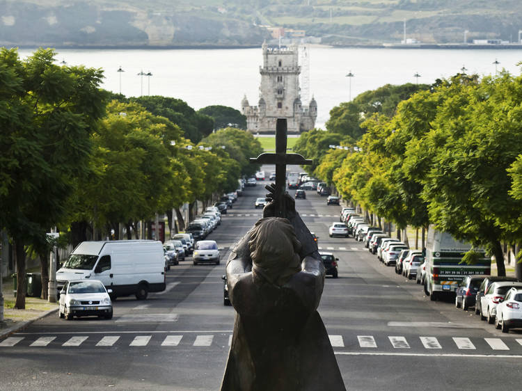 Monumentos de Lisboa: estátuas de A a bronze