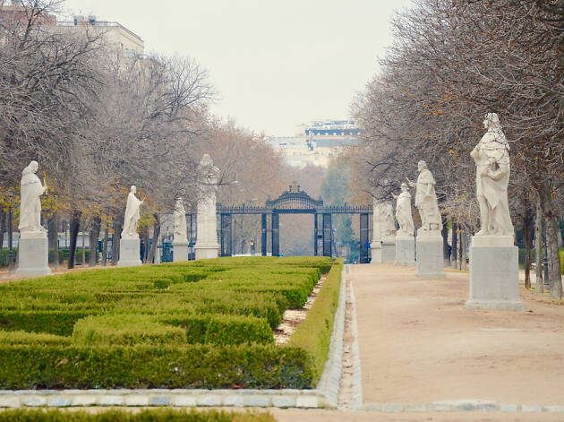 Paseo de las Estatas El Retiro Paseo de las Estatas El Retiro