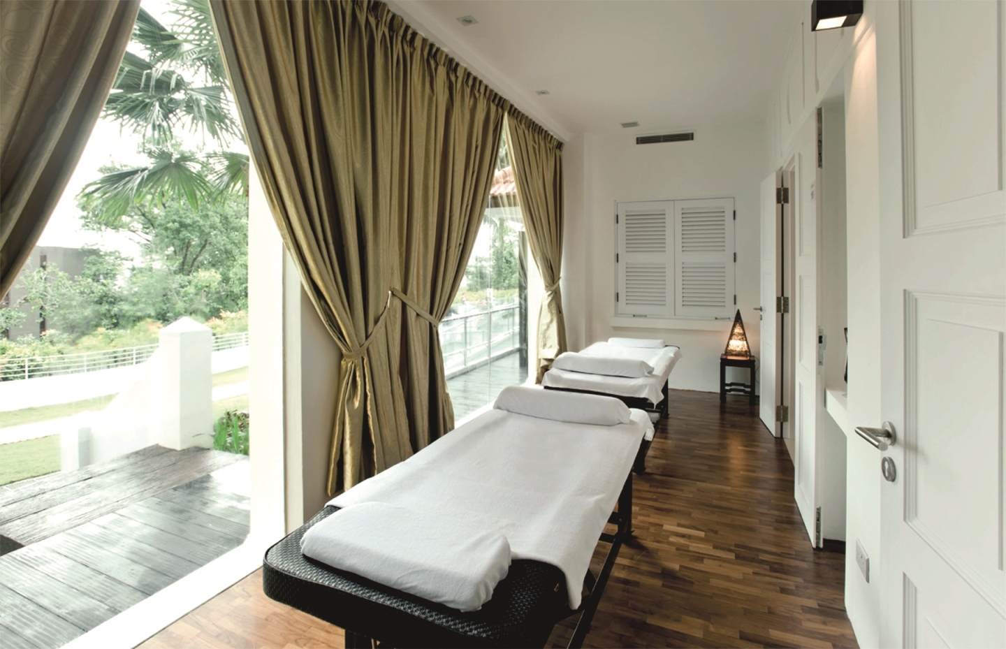 Spa Luna Health And Beauty In Sentosa Singapore