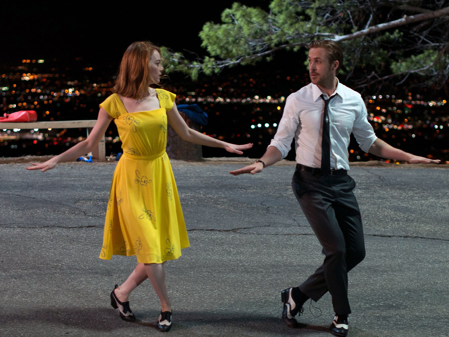 Damien Chazelle Reveals the Movie That Influenced La La Land's Ending