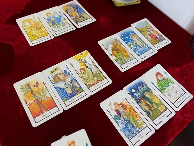 TARA Light within, tarot cards