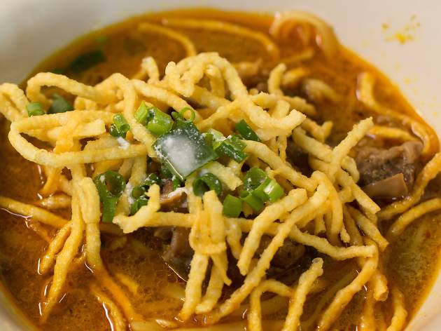 Pollo al curry con fideos Sothangon Pollo al curry con fideos Sothangon