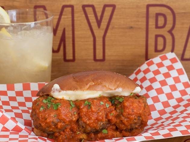 Bocadillo de albóndigas Bocadillo de albóndigas
