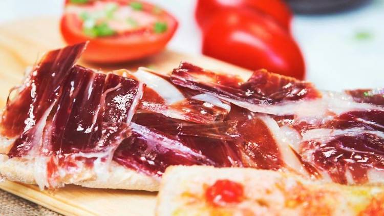 Bocadillo de jamon ibérico Gran Reserva con aceite y tomate