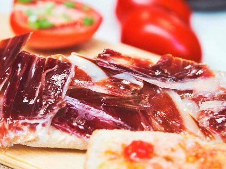 Bocadillo de jamon ibérico Gran Reserva con aceite y tomate