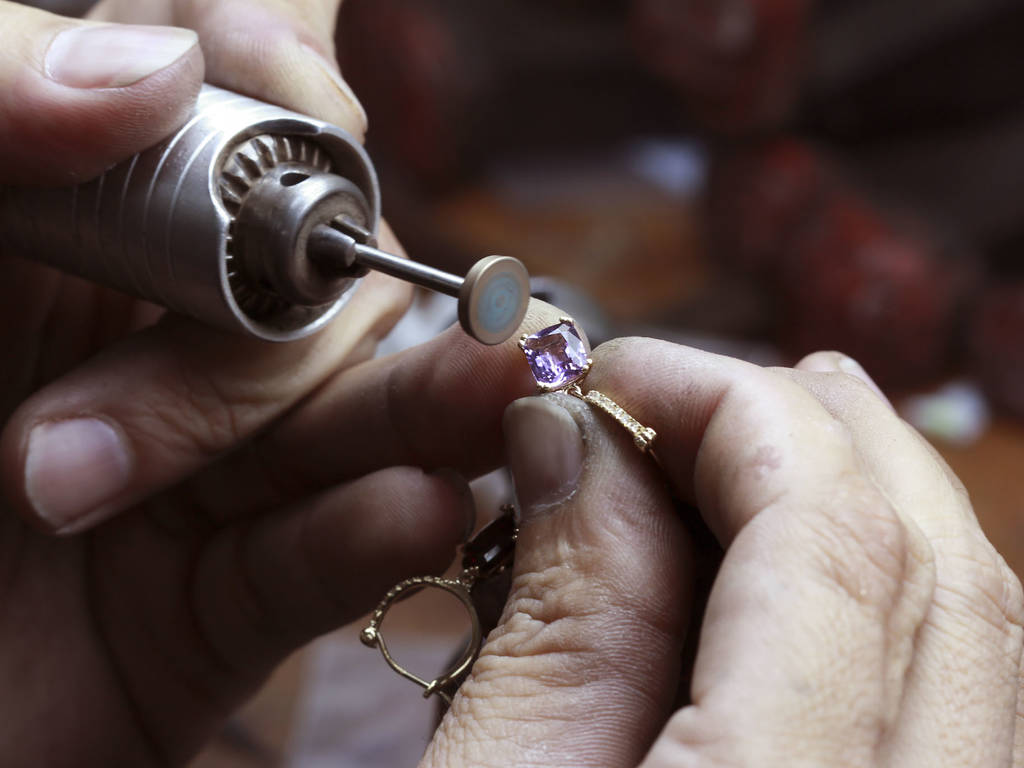 Best jewelrymaking classes in NYC for DIY enthusiasts