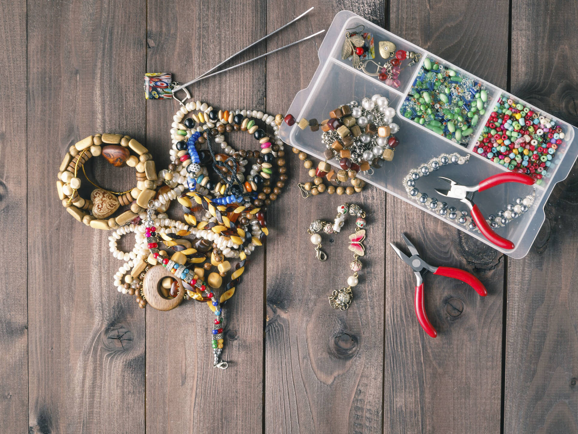 Best jewelrymaking classes in NYC for DIY enthusiasts