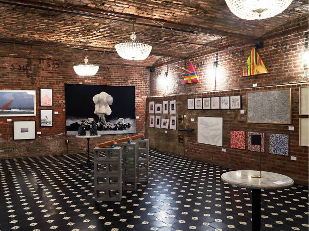 Salón ACME Salón ACME