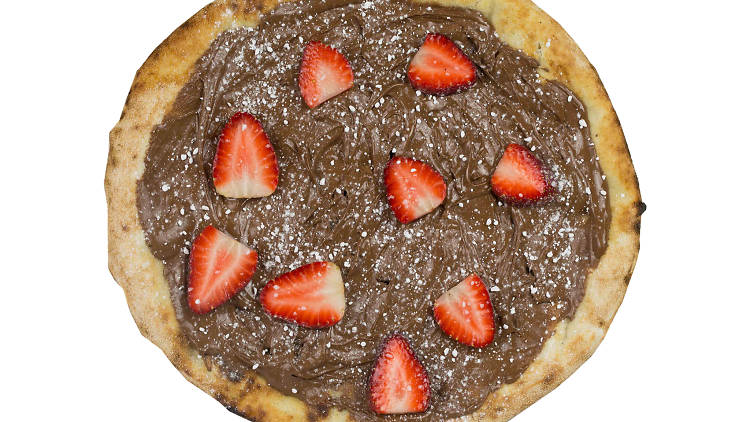 Nutella pizza with strawberries