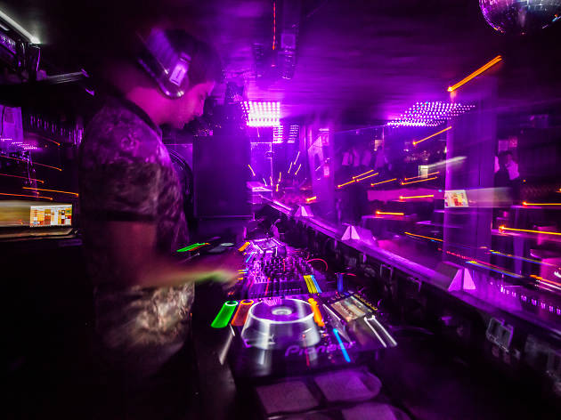 Vida nocturna Bares, antros, lo mejor de la Ciudad de México, peda, df, tragos, cocteles, cerveza artesanal, las mejores fiestas, after, vida nocturna, vivir de noche