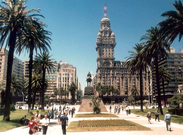 Montevideu - Praça da Independencia Montevideu - Praça da Independencia