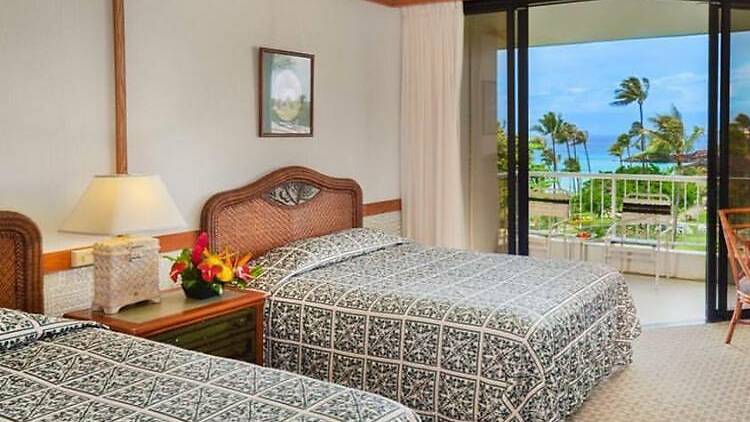 Stay: Kā’anapali Beach Hotel, Maui