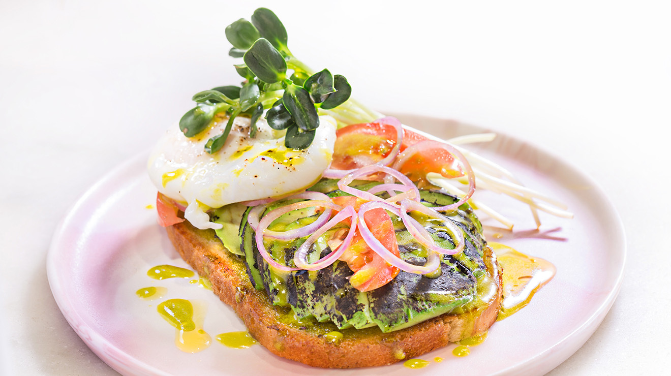 Best outdoor brunch in NYC in patios and gardens