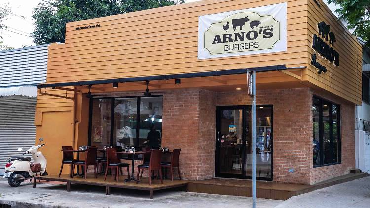 Arno's Burgers