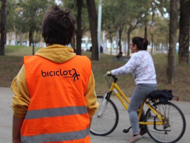 Escola de bici per adults Escola de bici per adults