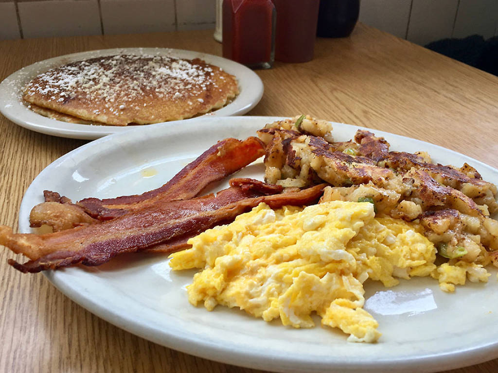 Best diners in DC from to greasy spoons