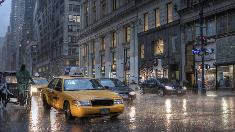 10 things New Yorkers need when it rains