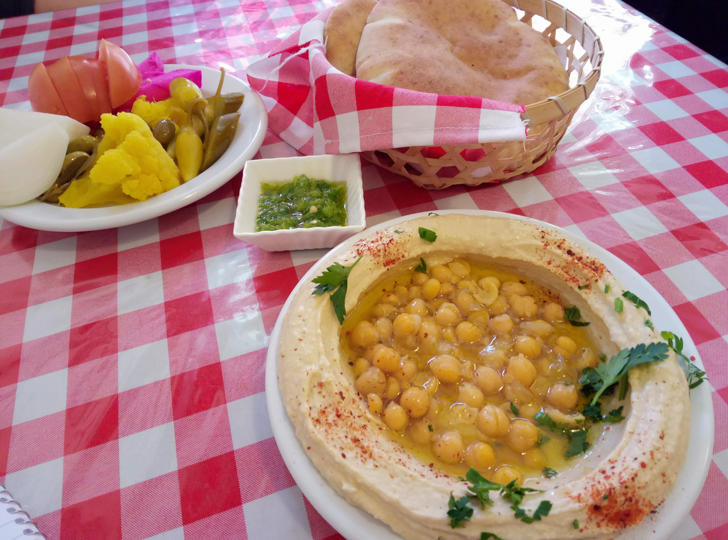 The best hummus shops in Haifa and the Middle East