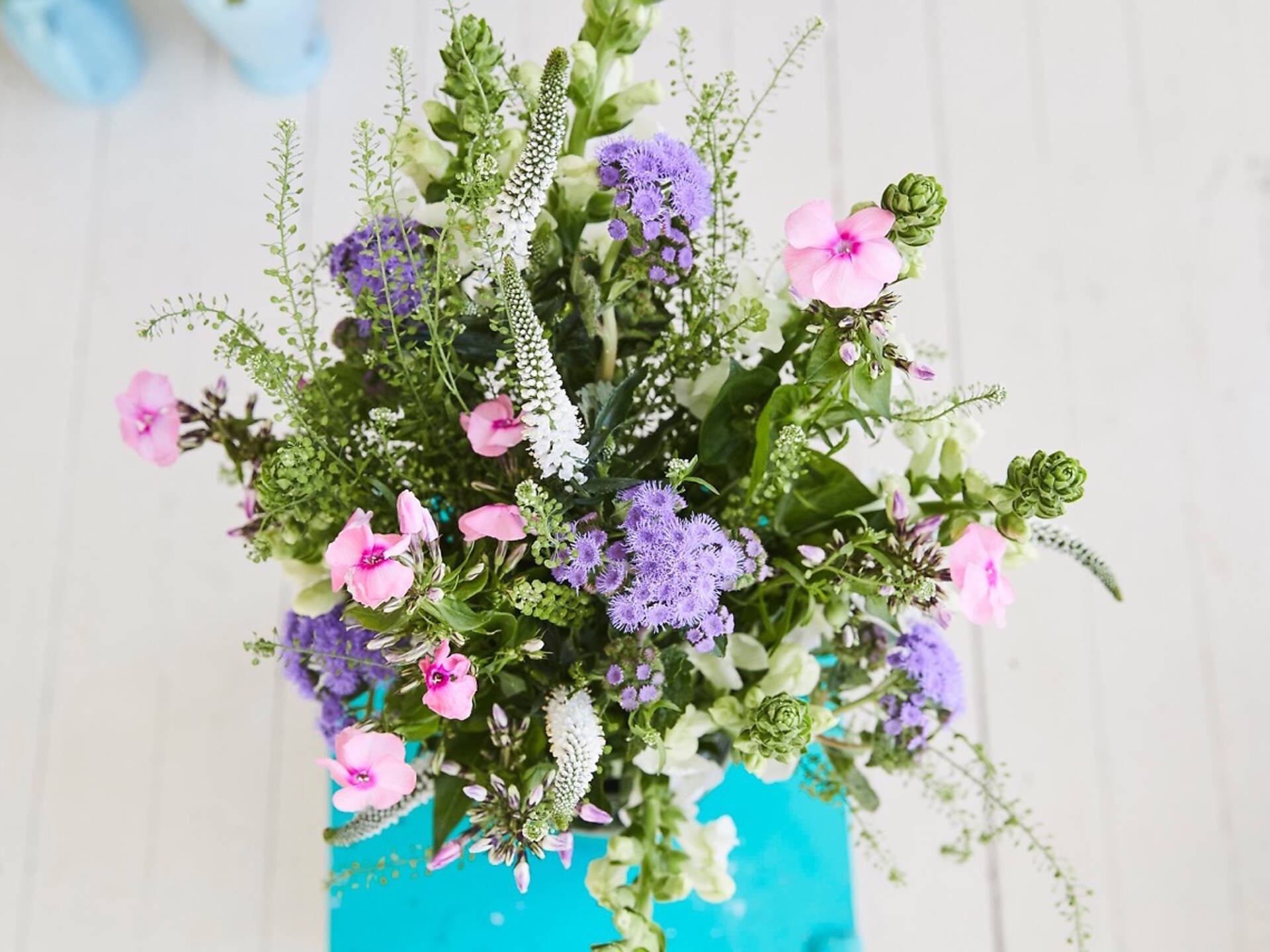 22 Best London Flower Delivery Services For Freshly Cut Stems