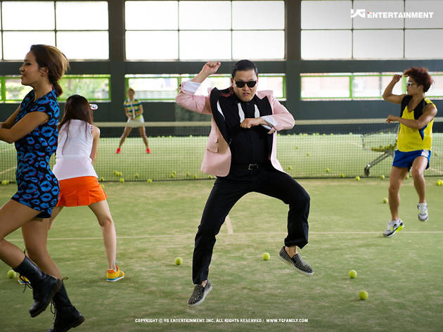 PSY PSY en la grabacion de su sencillo Gangnam Style