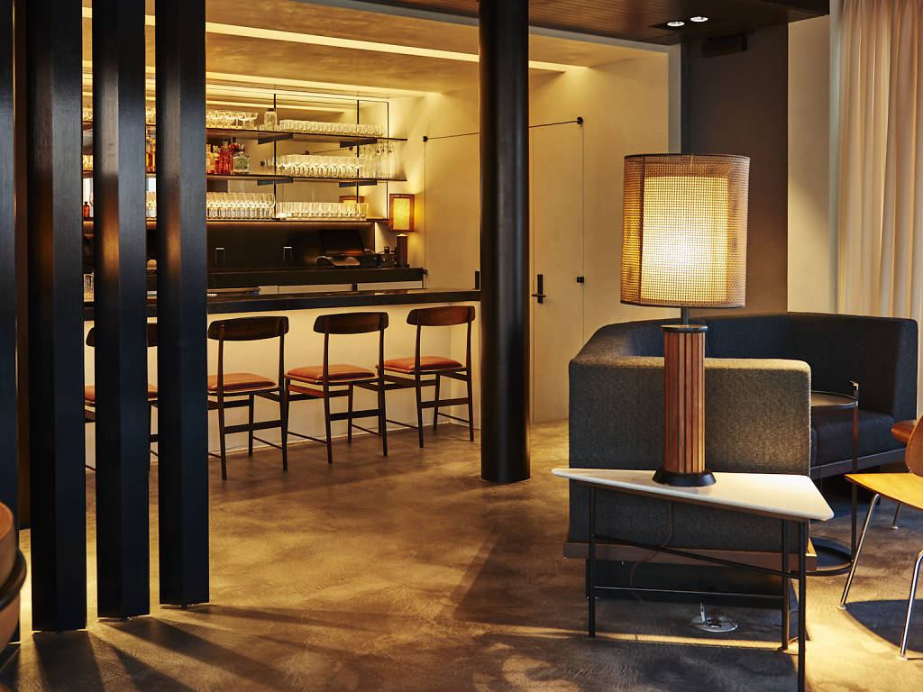 16 Best Bars in Wicker Park and Bucktown for a Drink