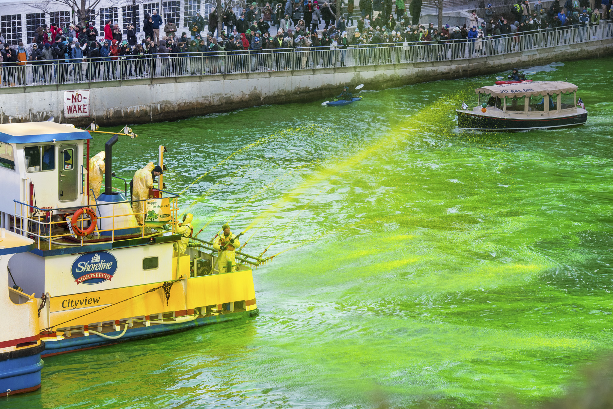 Chicago River dyed green for St. Patrick's Day in surprise move