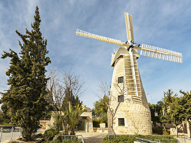 The Montefiore Windmill The Montefiore Windmill
