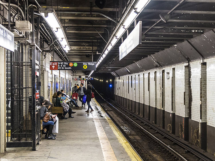 Subway stations with no countdown clock