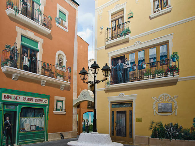 Plaça de Ramon i Vidales del Vendrell Plaça de Ramon i Vidales del Vendrell