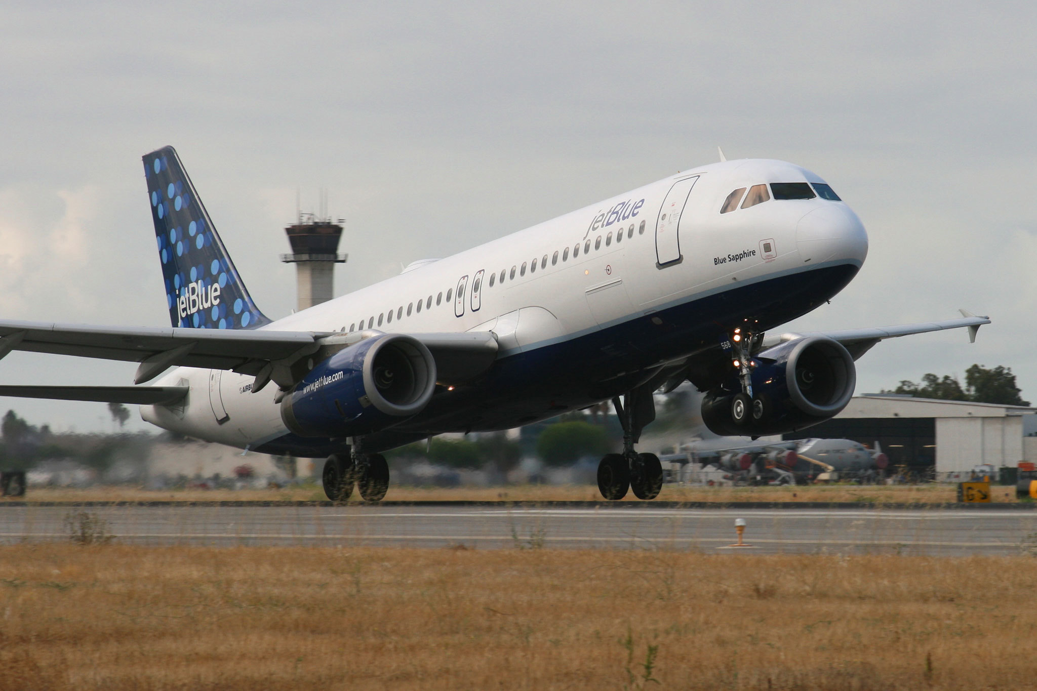 Fly Across The Country With JetBlue For As Low As $39 If You Book By ...