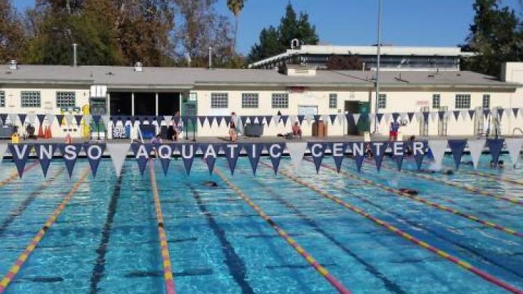 Van Nuys Sherman Oaks Aquatics Center